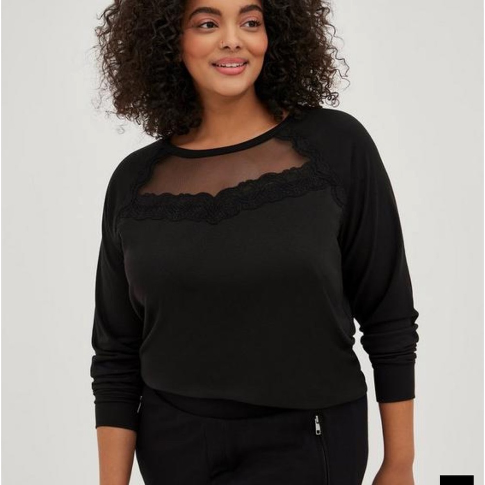Torrid Classic Fit Lt Wt French Terry Crew Neck Mesh Inset Raglan Sweatshirt